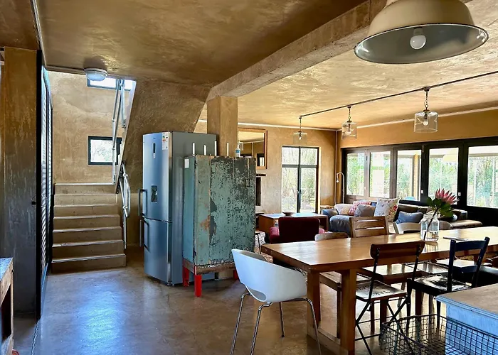 Mission House